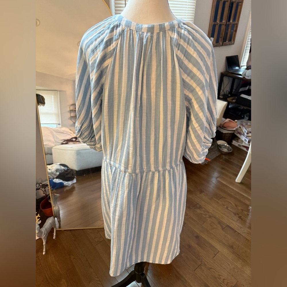 Old Navy Soft Cotton Gauzy Blue and White Striped Dress Made in India - Picture 8 of 10